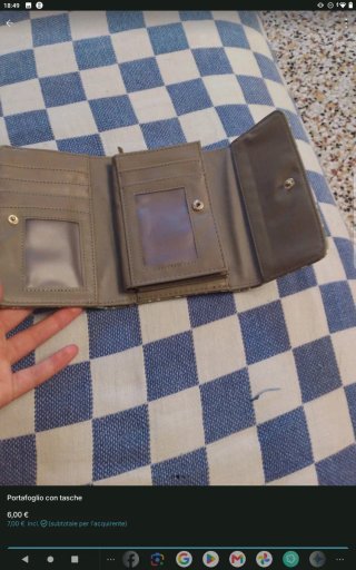 Portafoglio con tasche