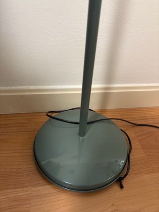 Lámpara de pie verde Ikea RÖDFLIK