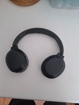 Cascos Inhalámbricos Negros Edifier