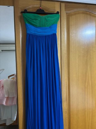 Vestido largo azul y verde sin tirantes