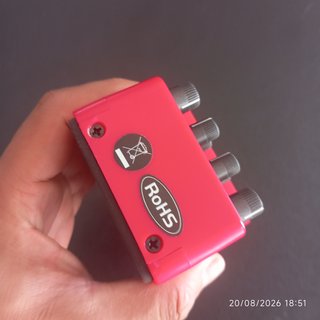 Pedal Behringer Ultra Metal UM100