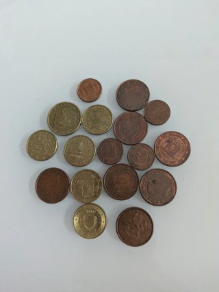 Lote de monedas de varios países