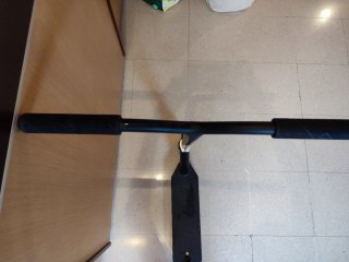 Patinete Scooter Negro. Usado una vez.(Nuevo 200€)