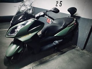 KYMCO MAXI SCOOTER
