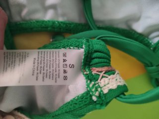 Bikini verde conchas y estrellas