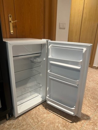 Mini Nevera OK. OFK 181 E W