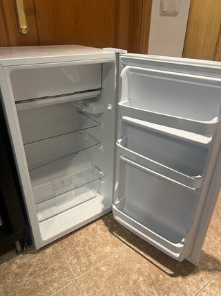 Mini Nevera OK. OFK 181 E W