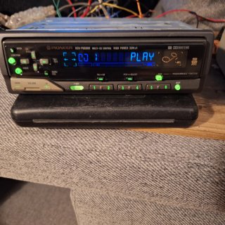 Radio Cassette Pioneer KEH-P6600R con Bluetooth