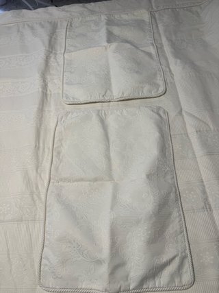 Colcha blanca de tela
