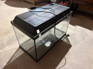 Urna Acuario 60L con Tapa Negra