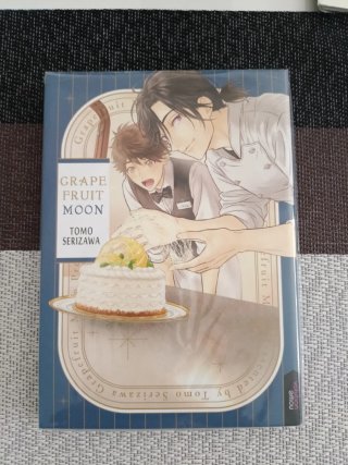 Manga titulado: grape fruit Moon,