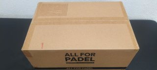 Caja 24 botes 3 pelotas pádel
