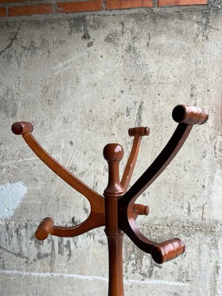 Perchero de madera