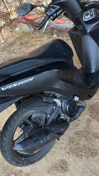 Honda Vision 110 Scooter Negra
