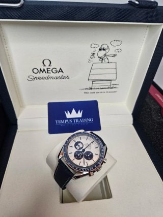 Omega Speedmaster Snoopy 50 Aniversario