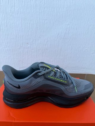 Zapatillas Nike Pegasus Premium talla 44