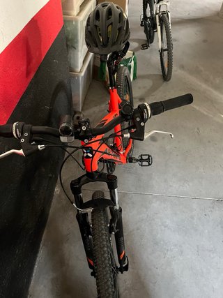 Bicicleta Naranja en perfecto estado