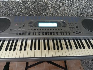 Teclado Casio WK-1800
