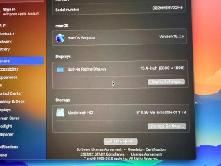 APPLE MacBook Pro 15 2018 i7 16GB 1024GB Radeon