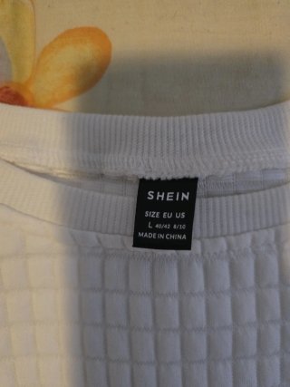 Sudadera SHEIN blanca So what!