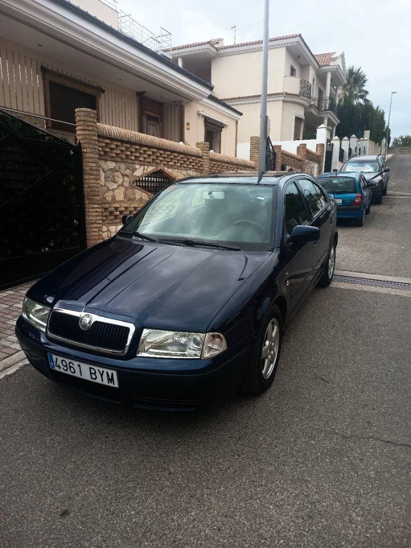 Skoda Octavia - foto 1