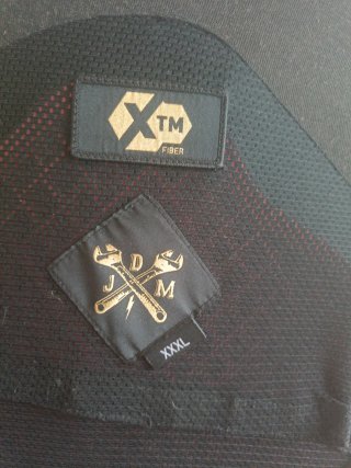 Chaqueta de moto con protecciones