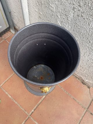Paragüero vintage metal dorado y gris