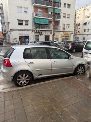 Volkswagen Golf 2004
