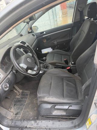 Volkswagen Golf 2004