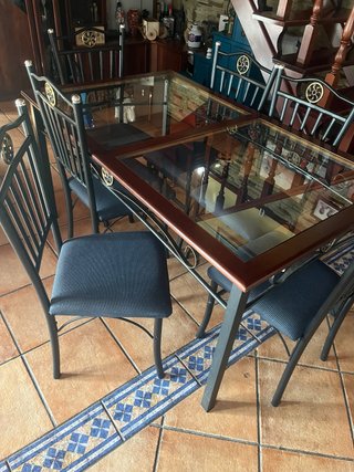 Mesa Comedor Cristal y 6 Sillas