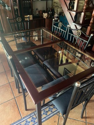 Mesa Comedor Cristal y 6 Sillas