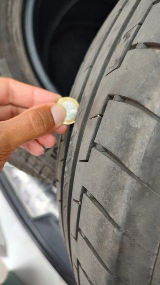 4 Neumáticos Continental 215/60 R16