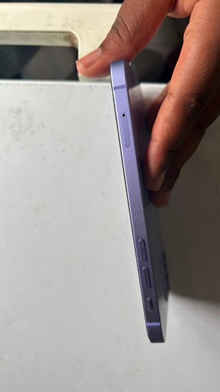 iPhone 12 Morado