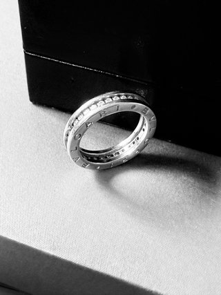 Anillo Bulgari B.Zero1 Oro blanco con diamentes