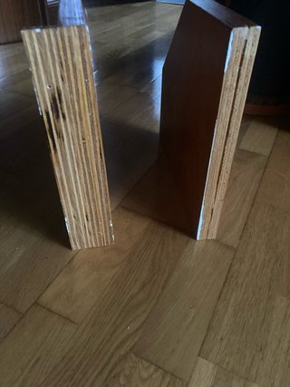 2 baldas esquineras madera maciza