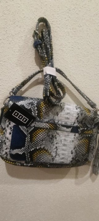 Bolso bandolera estampado serpiente