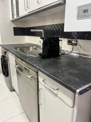 Cocina con encimera nueva A DESMONTAR Y RECOGER
