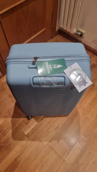 Maleta grande azul nueva sin estrenar BENZI