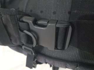 Mochila bandolera táctica negra