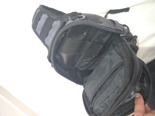Mochila bandolera táctica negra
