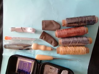 Estuche de cuero para costura
