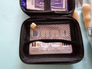 Estuche de cuero para costura