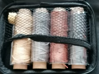 Estuche de cuero para costura