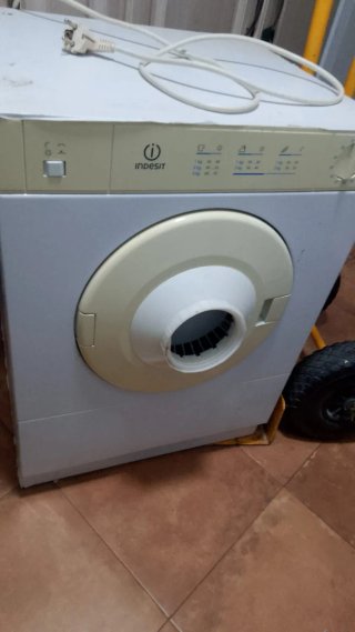 Secadora Indesit como nueva