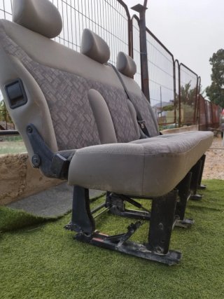 Asientos Opel vivaro 2006