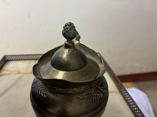 Jarra metálica decorada (4)