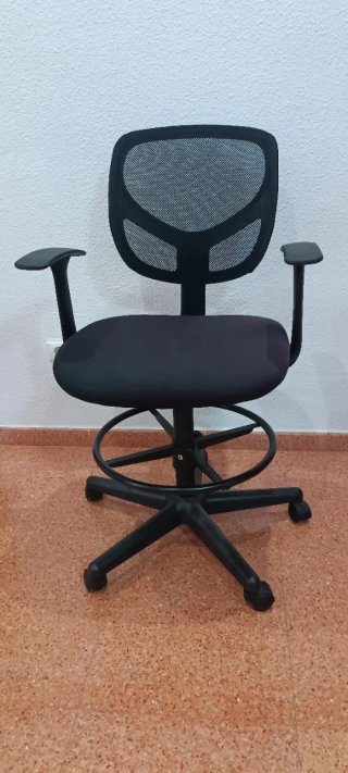 Silla de escritorio/dibujo regulable en altura
