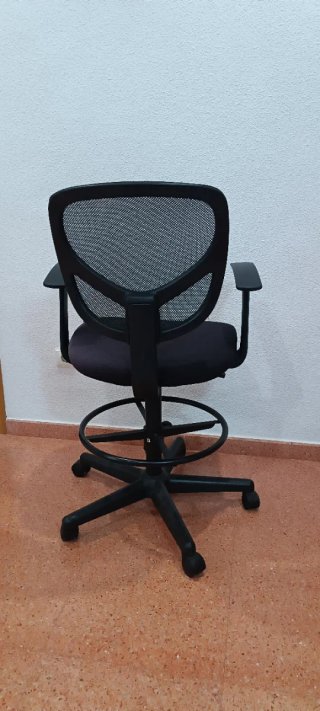 Silla de escritorio/dibujo regulable en altura