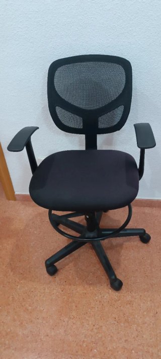 Silla de escritorio/dibujo regulable en altura