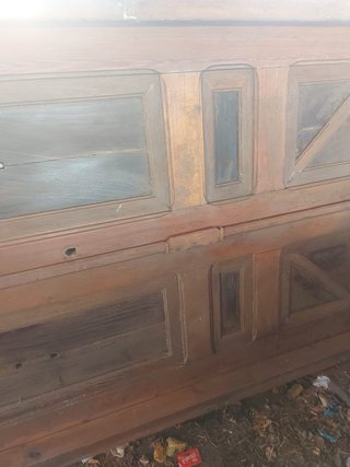 Puerta madera viejo molino 137x267